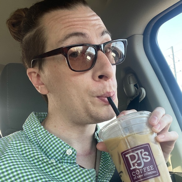 Meet your Posher, Zachary - Picture 2 of 3